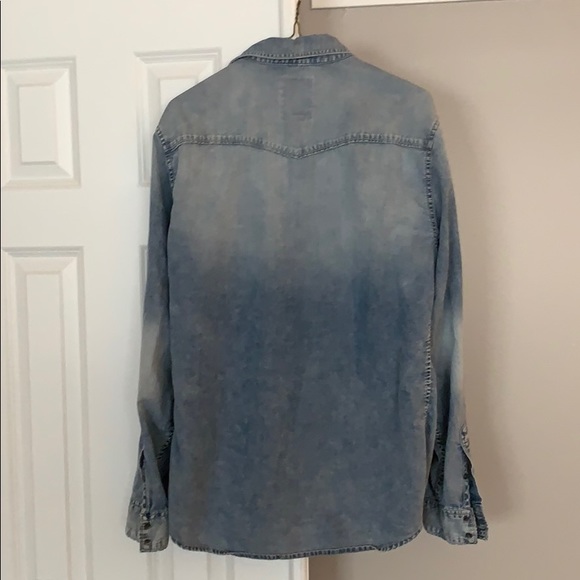 Guess denim button down size medium - Picture 2 of 3